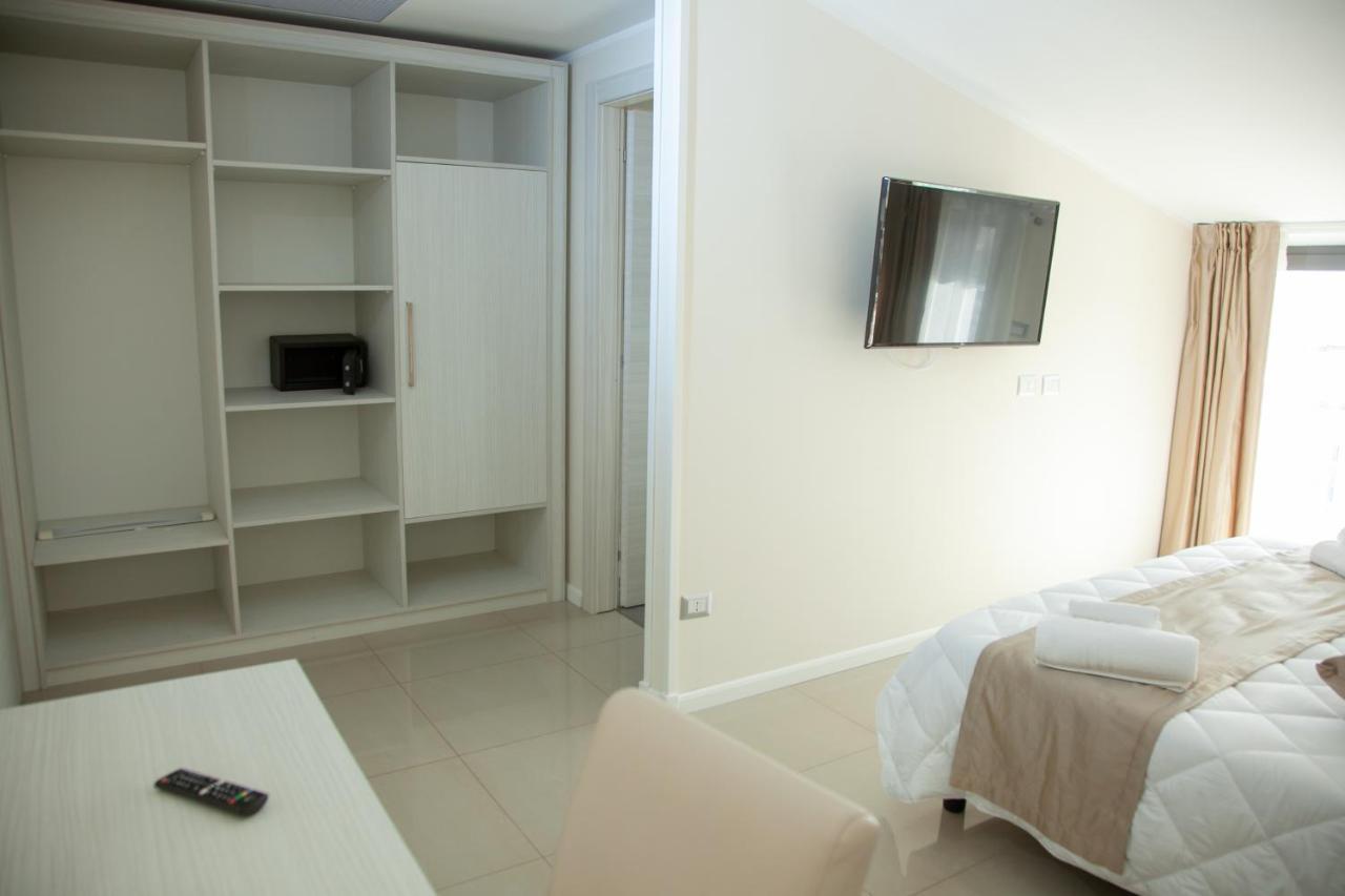 Hotel Dolce Stella ตอร์เร เมลิสซา ภายนอก รูปภาพ